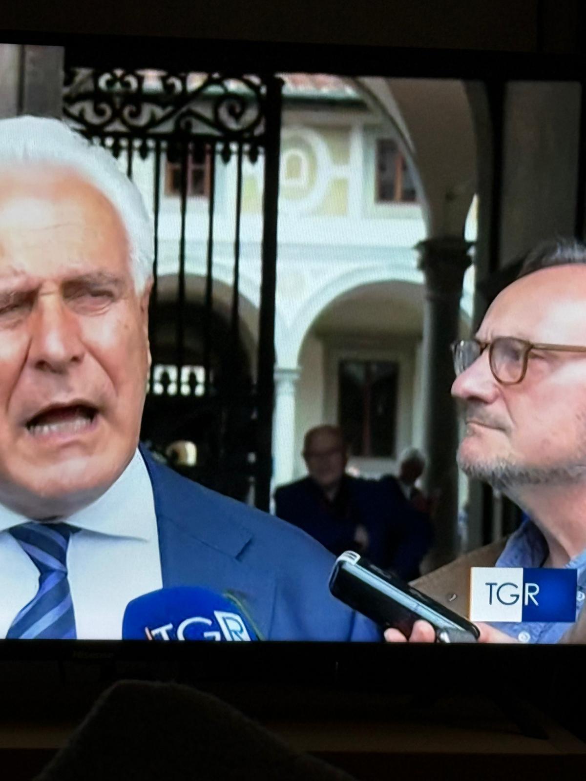 Cosa e' successo? "L'ATTESA" - 24 maggio 2025"
